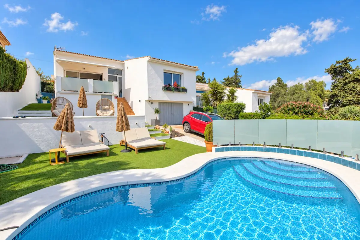 Detached Villa for sale in El Chaparral — photo 1