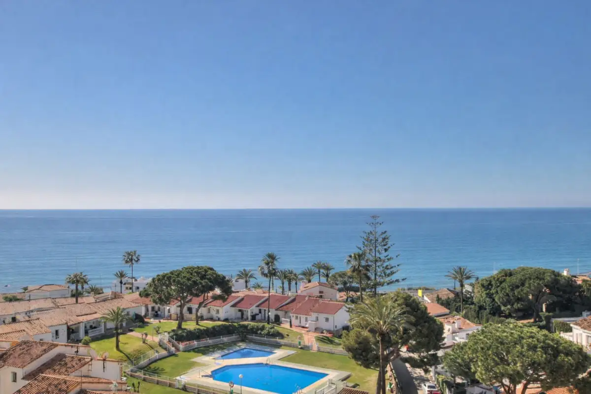 Penthouse for sale in La Cala de Mijas — photo 1