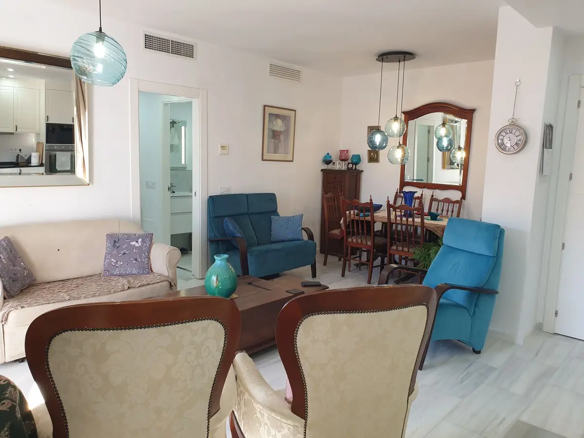 Middle Floor Apartment for sale in Fuengirola — photo 1