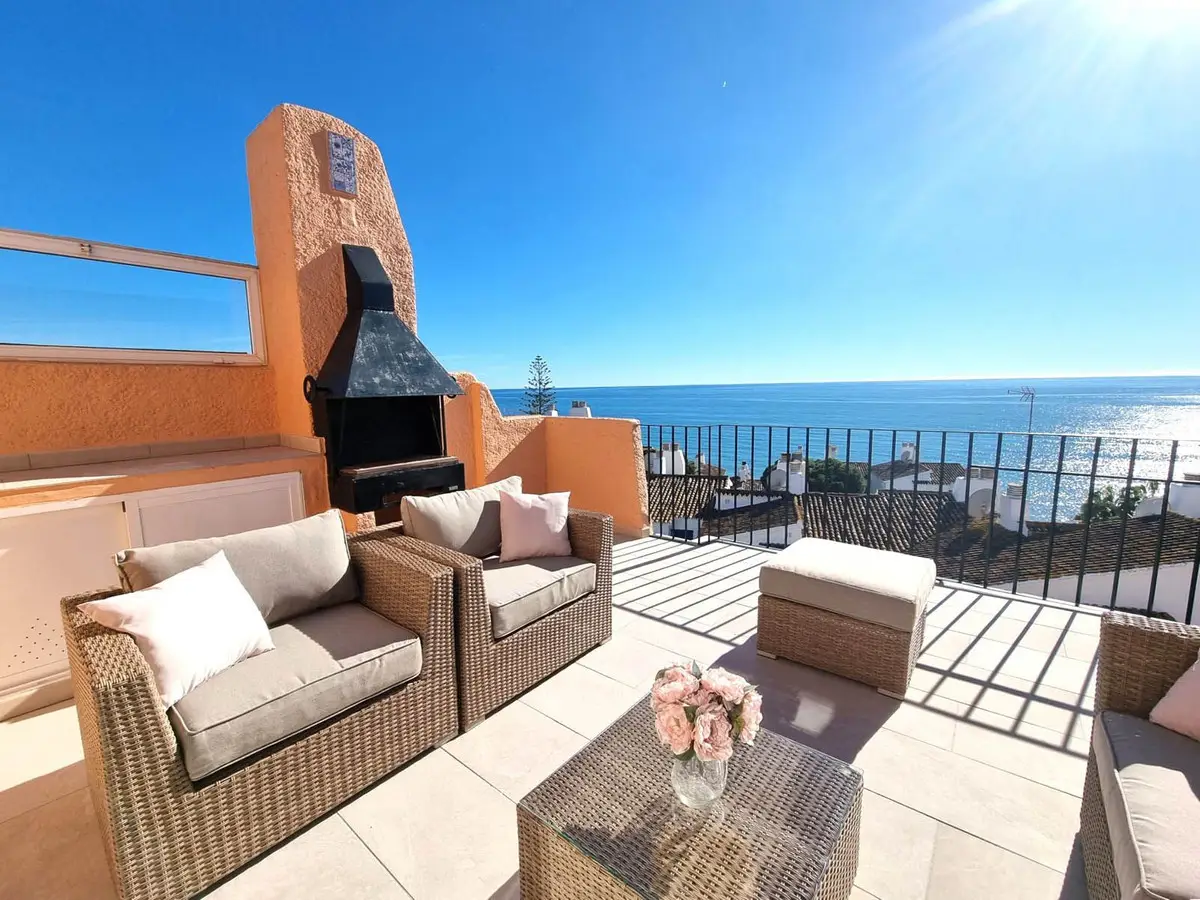 Penthouse Duplex for sale in Calahonda — photo 1