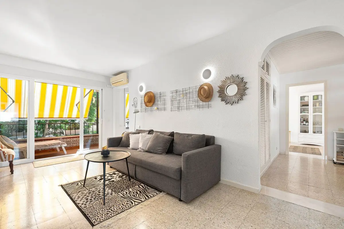 Middle Floor Apartment for sale in Nueva Andalucía — photo 1