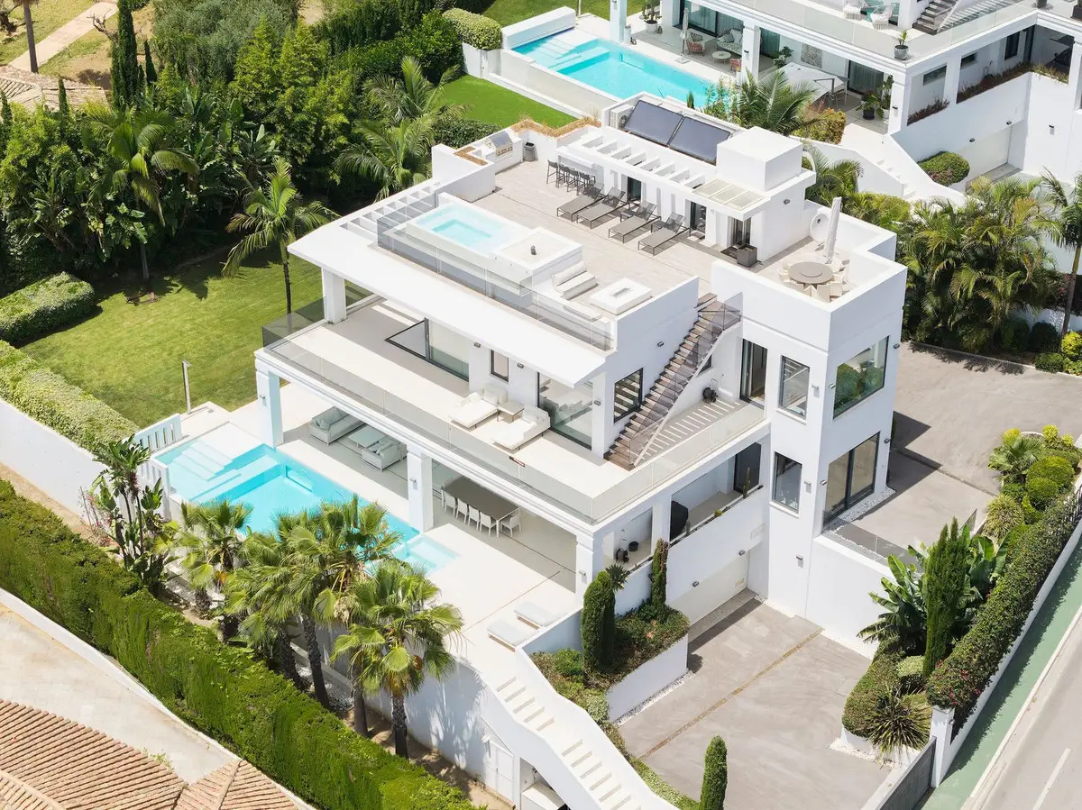 Detached Villa for sale in Nagüeles — photo 1