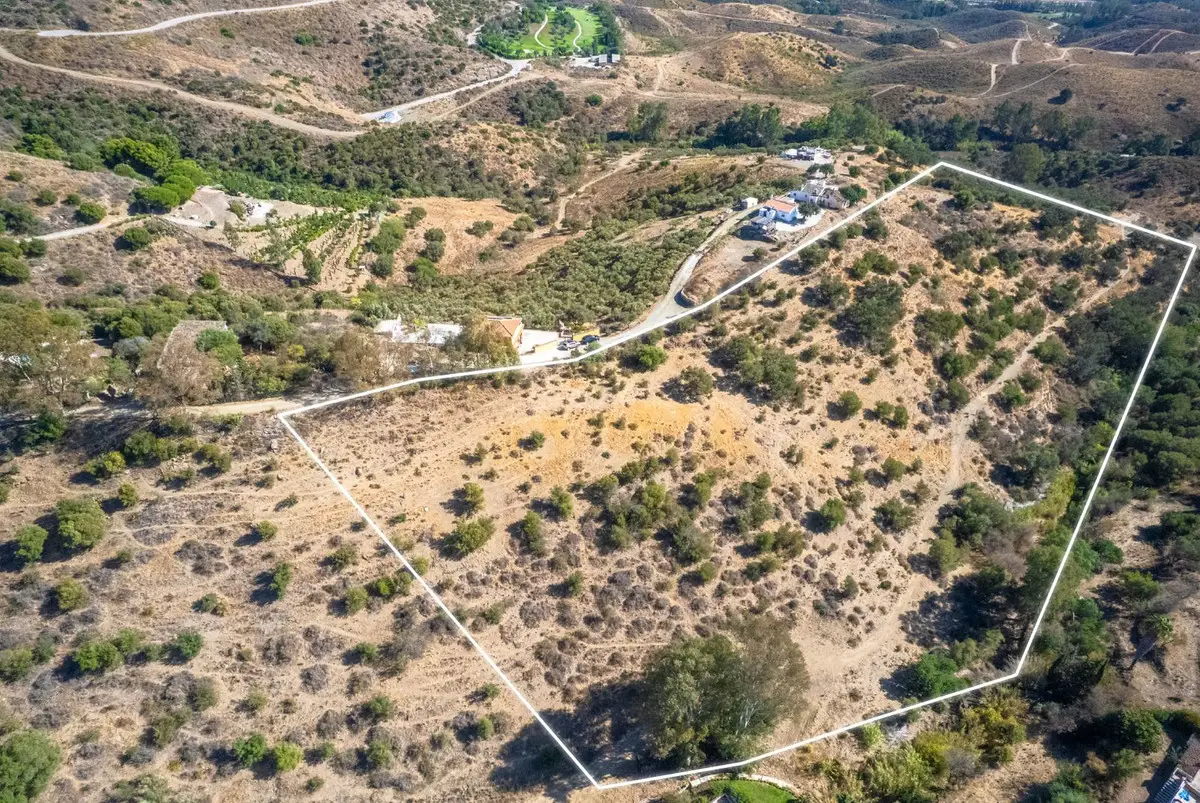 Land for sale in Cerros del Aguila — photo 1