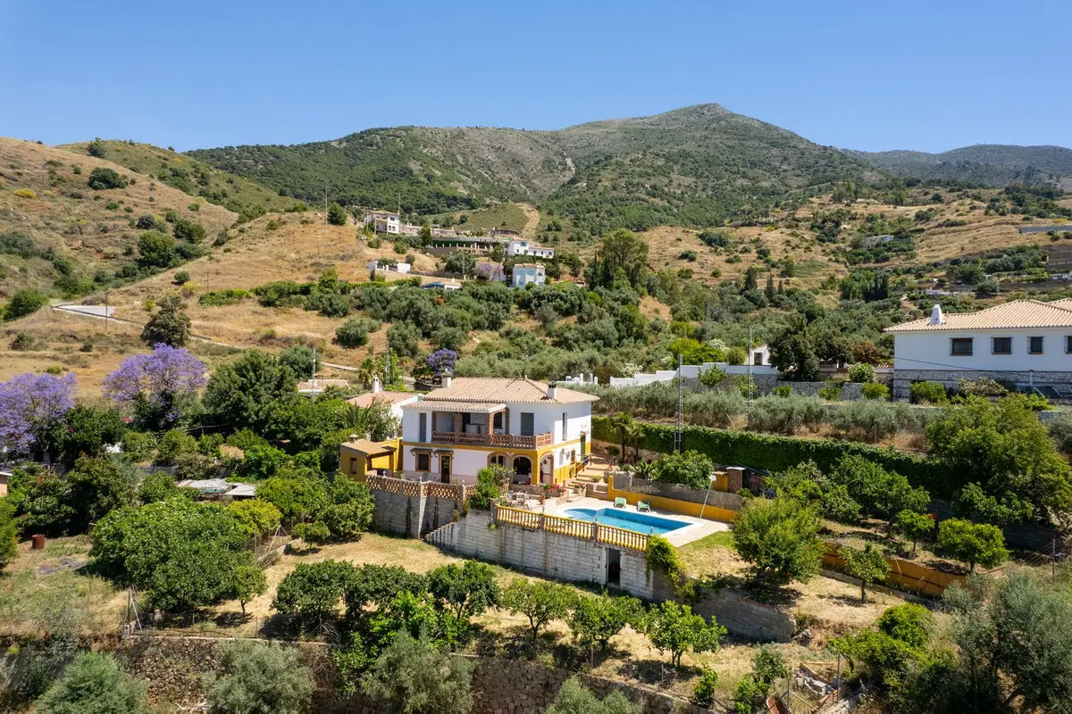 Detached Villa for sale in Mijas — photo 1