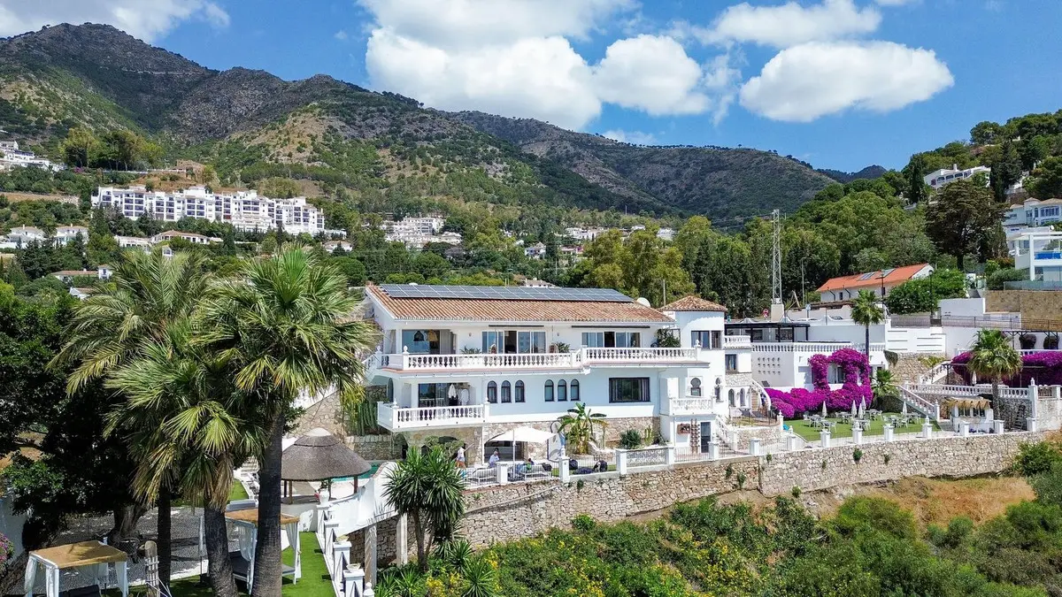 Detached Villa for sale in Mijas — photo 1