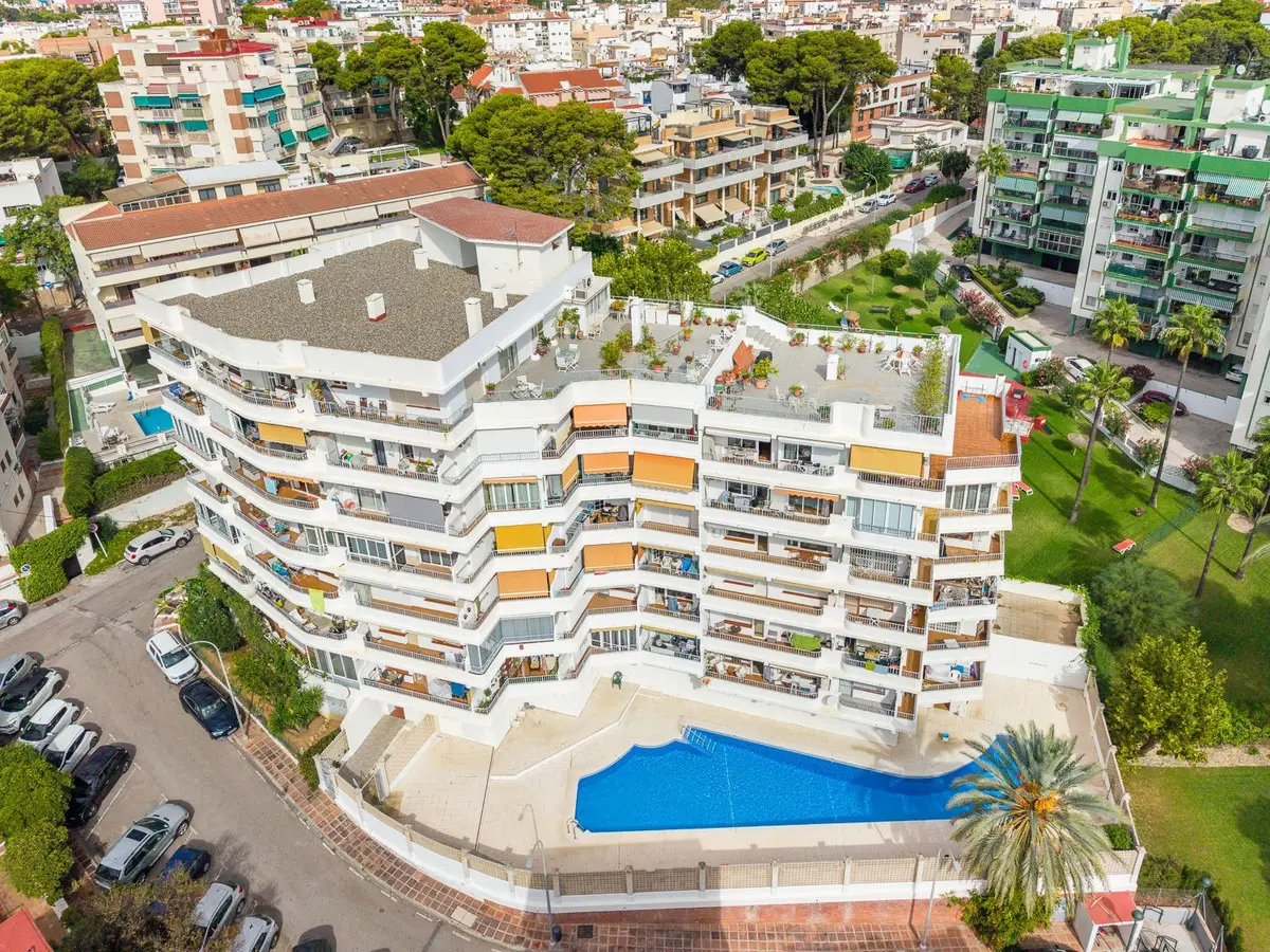 Middle Floor Apartment for sale in Torremolinos — photo 1