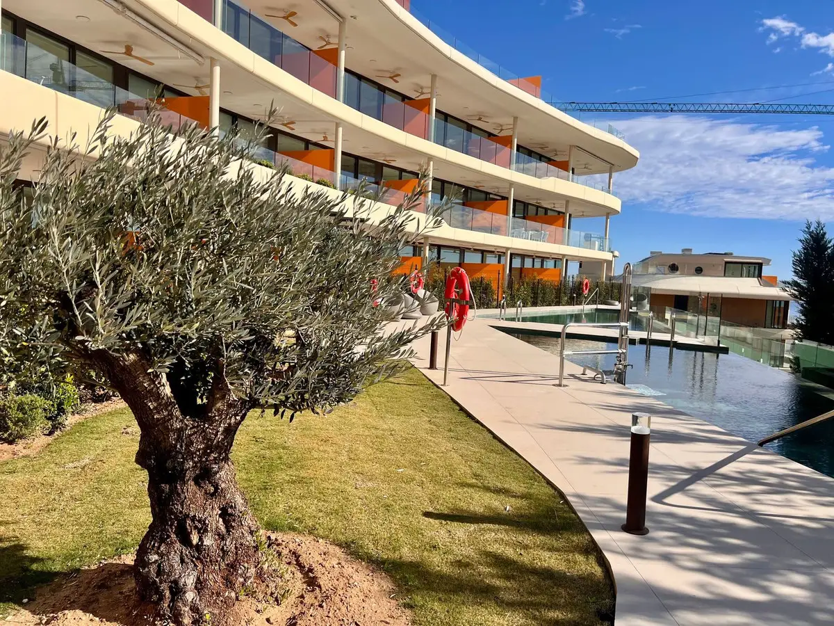 Middle Floor Apartment for sale in Fuengirola — photo 1
