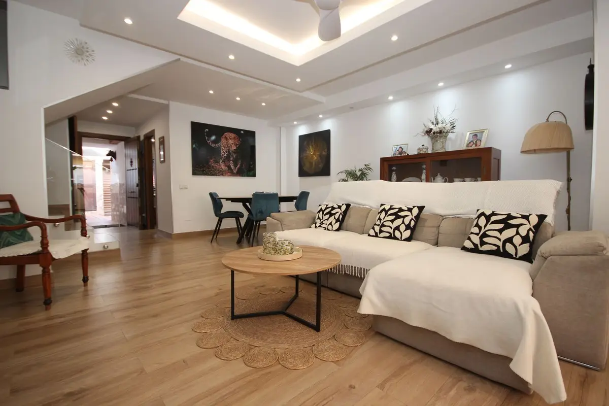 Townhouse for sale in Marbella — photo 1