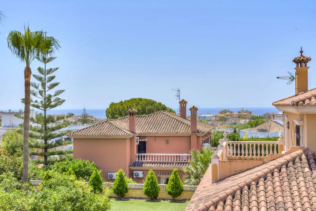 Detached Villa for sale in Marbella — photo 1