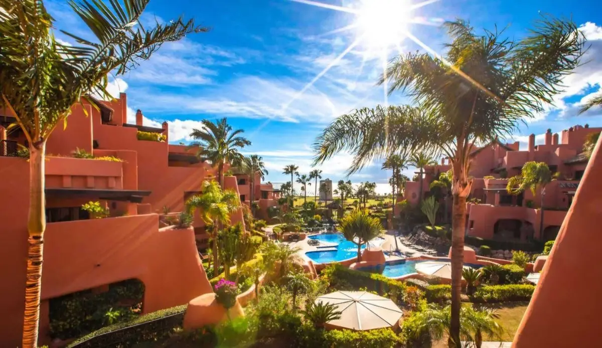 Penthouse for sale in Estepona — photo 1