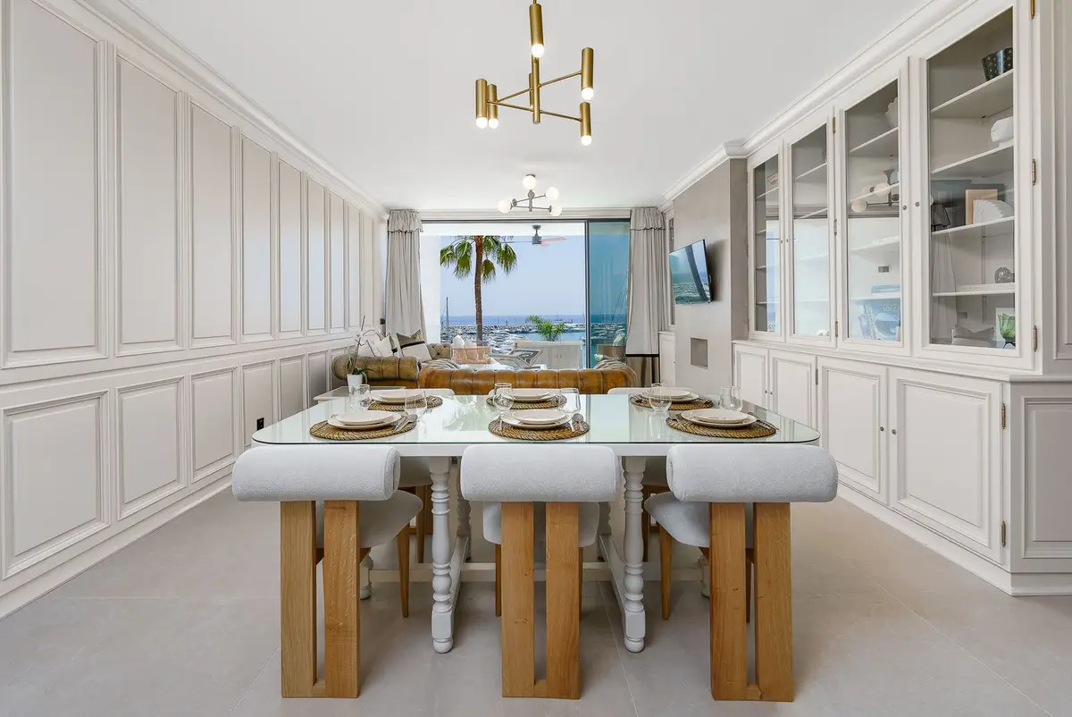 Middle Floor Apartment for sale in Puerto Banús — photo 1