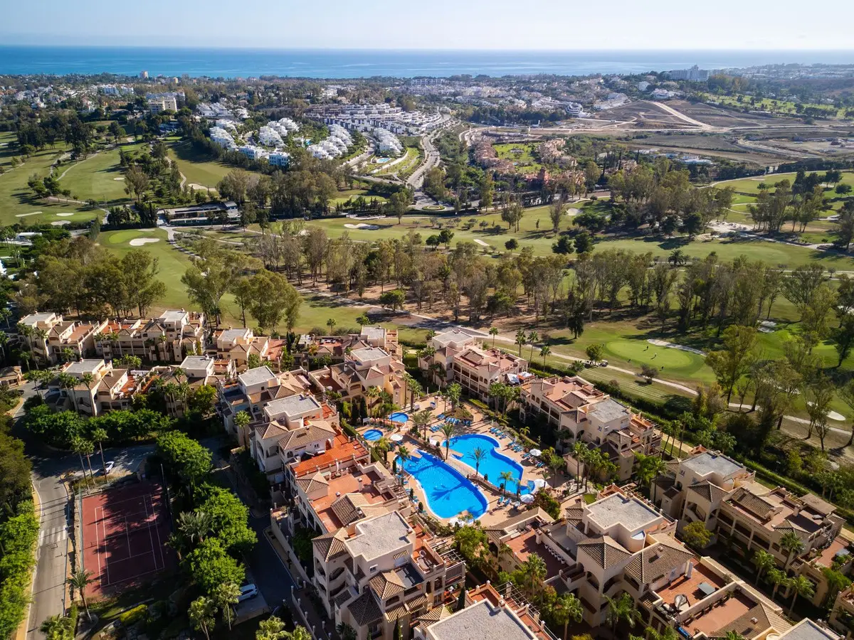 Middle Floor Apartment for sale in Atalaya — photo 1