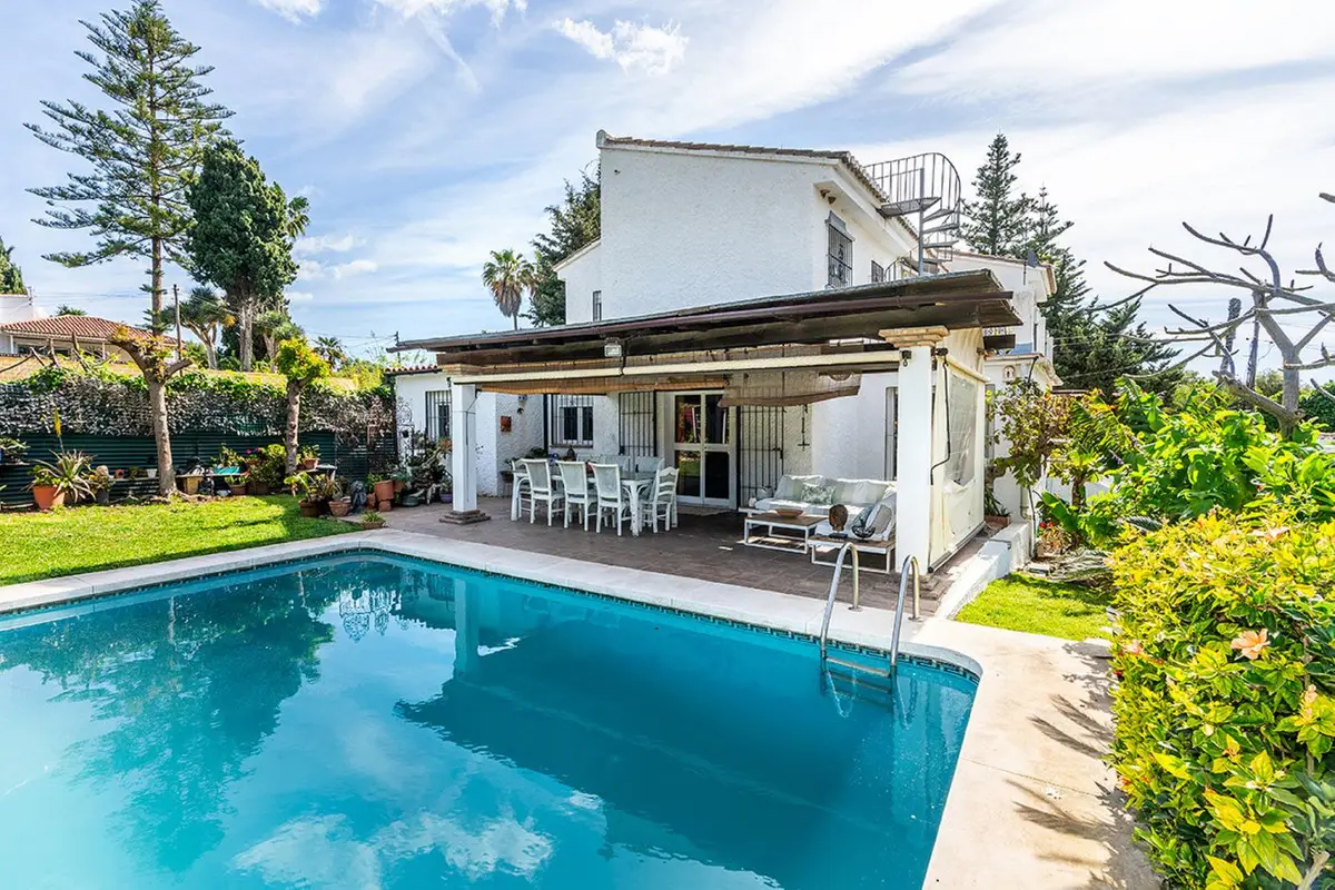 Detached Villa for sale in Río Real — photo 1