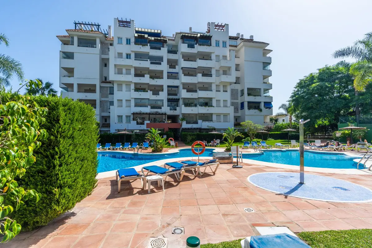 Ground Floor Apartment for sale in Puerto Banús — photo 1