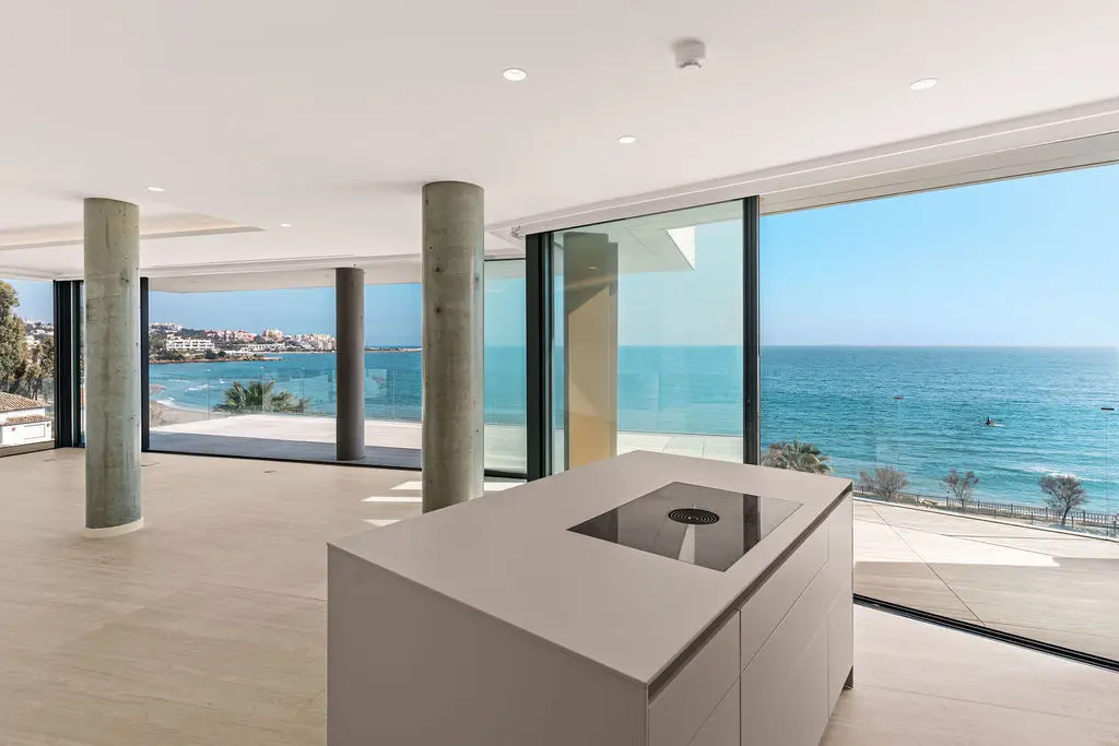 Penthouse Duplex for sale in Estepona — photo 1