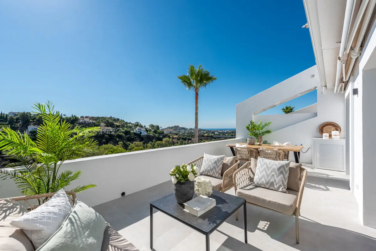 Middle Floor Apartment for sale in La Quinta — photo 1