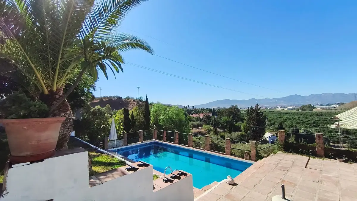 Finca - Cortijo for sale in Campanillas — photo 1