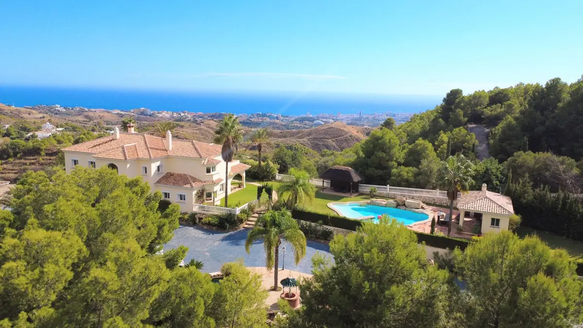 Finca - Cortijo for sale in Mijas — photo 1
