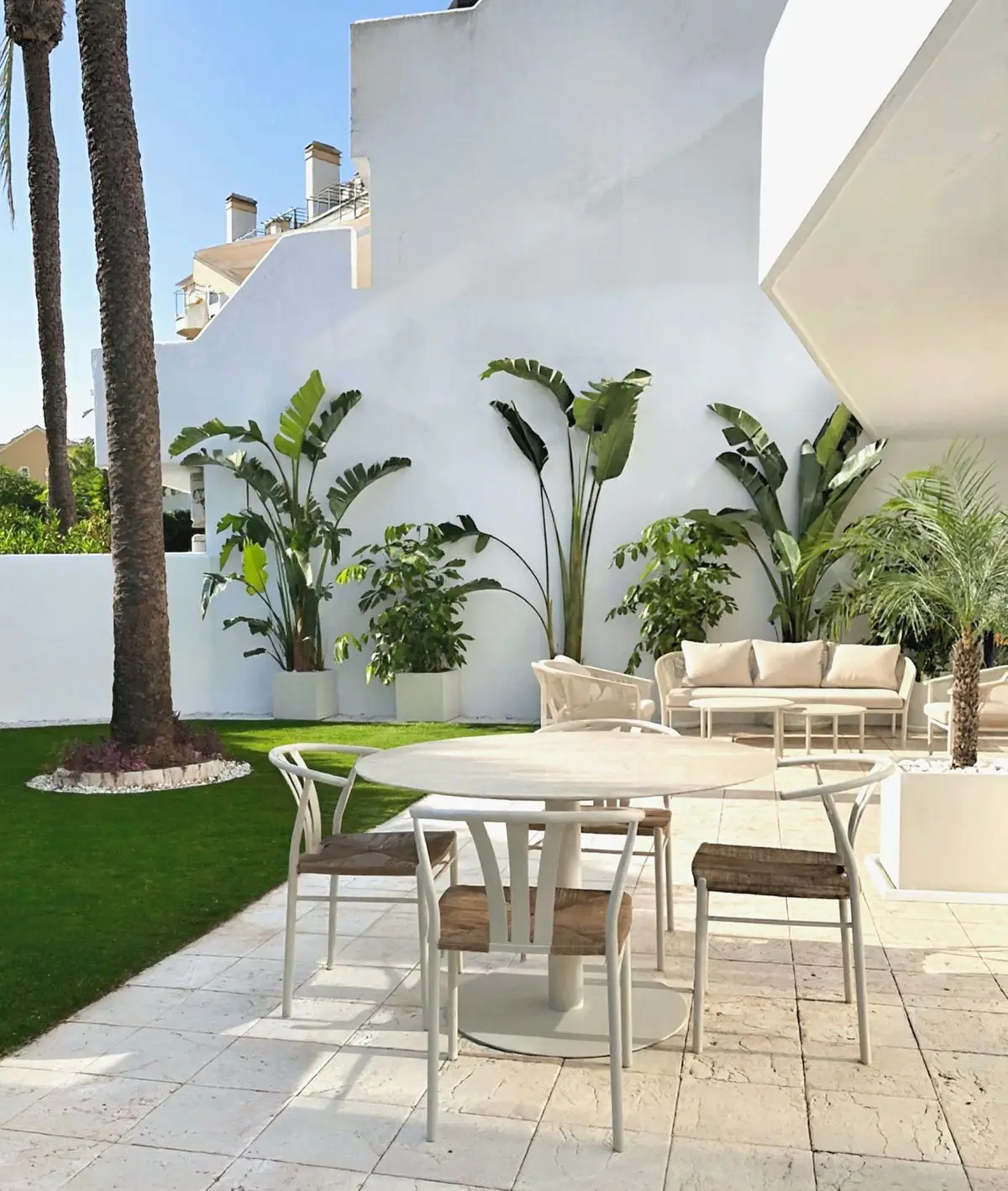 Ground Floor Apartment for sale in Nueva Andalucía — photo 1