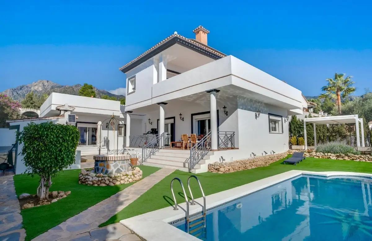 Detached Villa for sale in Marbella — photo 1