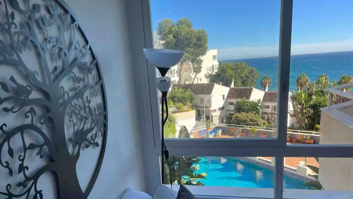 Middle Floor Apartment for sale in Marbella — photo 1