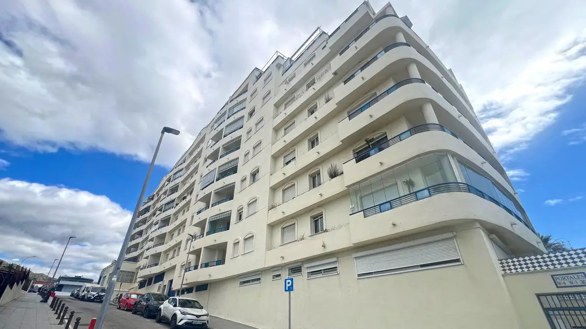 Middle Floor Apartment for sale in Marbella — photo 1