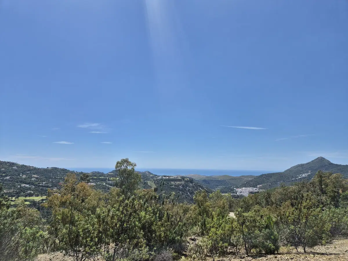 Residential Plot for sale in La Zagaleta — photo 1