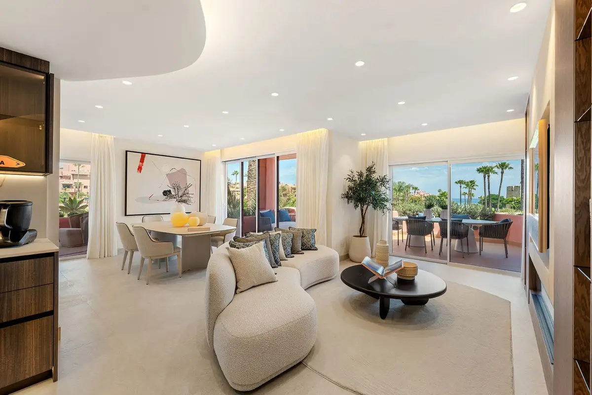 Middle Floor Apartment for sale in New Golden Mile — photo 1
