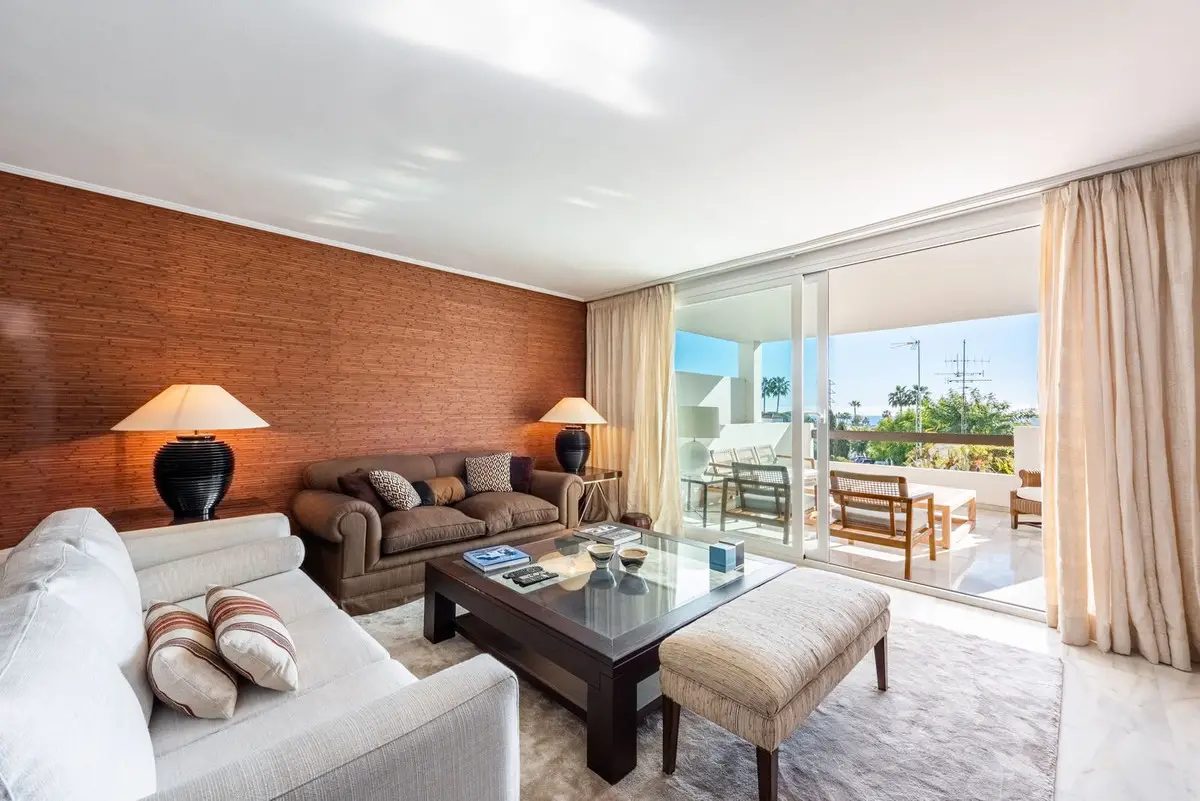 Middle Floor Apartment for sale in Bel Air — photo 1