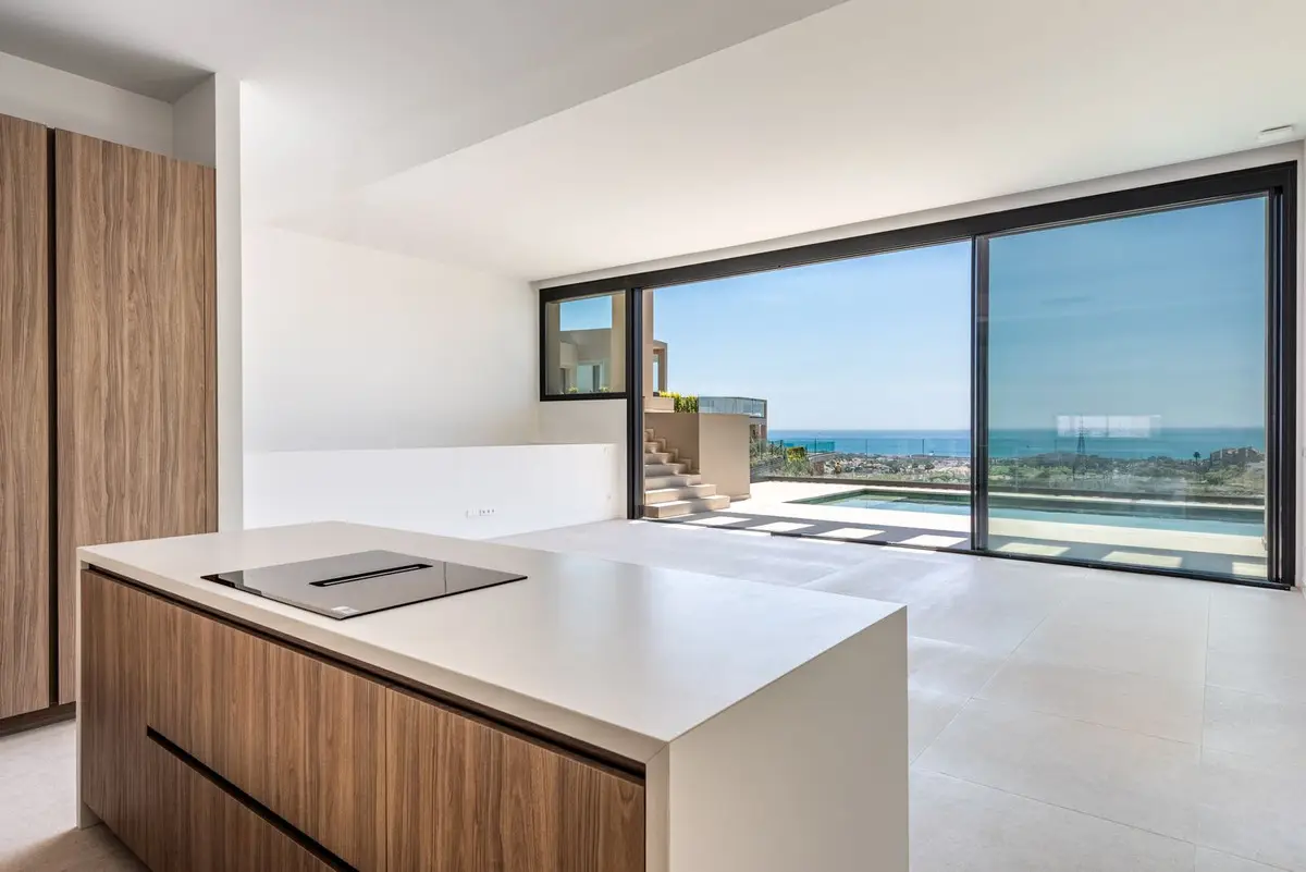 Detached Villa for sale in Benahavís — photo 1