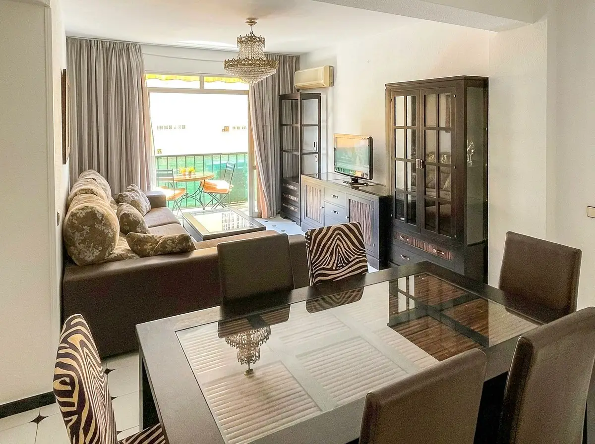 Middle Floor Apartment for sale in Fuengirola — photo 1