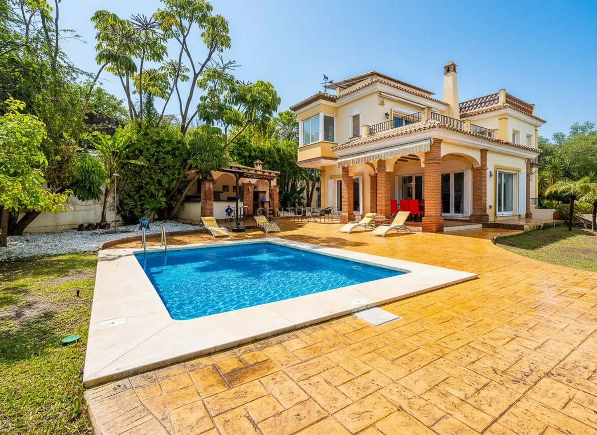 Detached Villa for sale in Mijas Golf — photo 1
