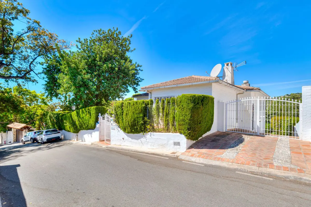 Detached Villa for sale in Mijas — photo 1