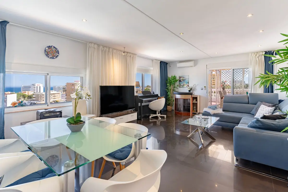 Penthouse for sale in La Carihuela — photo 1