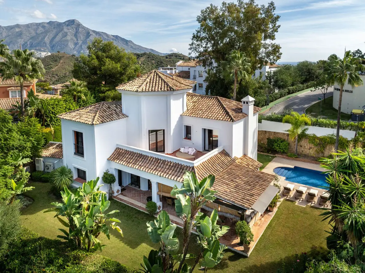 Detached Villa for sale in La Quinta — photo 1