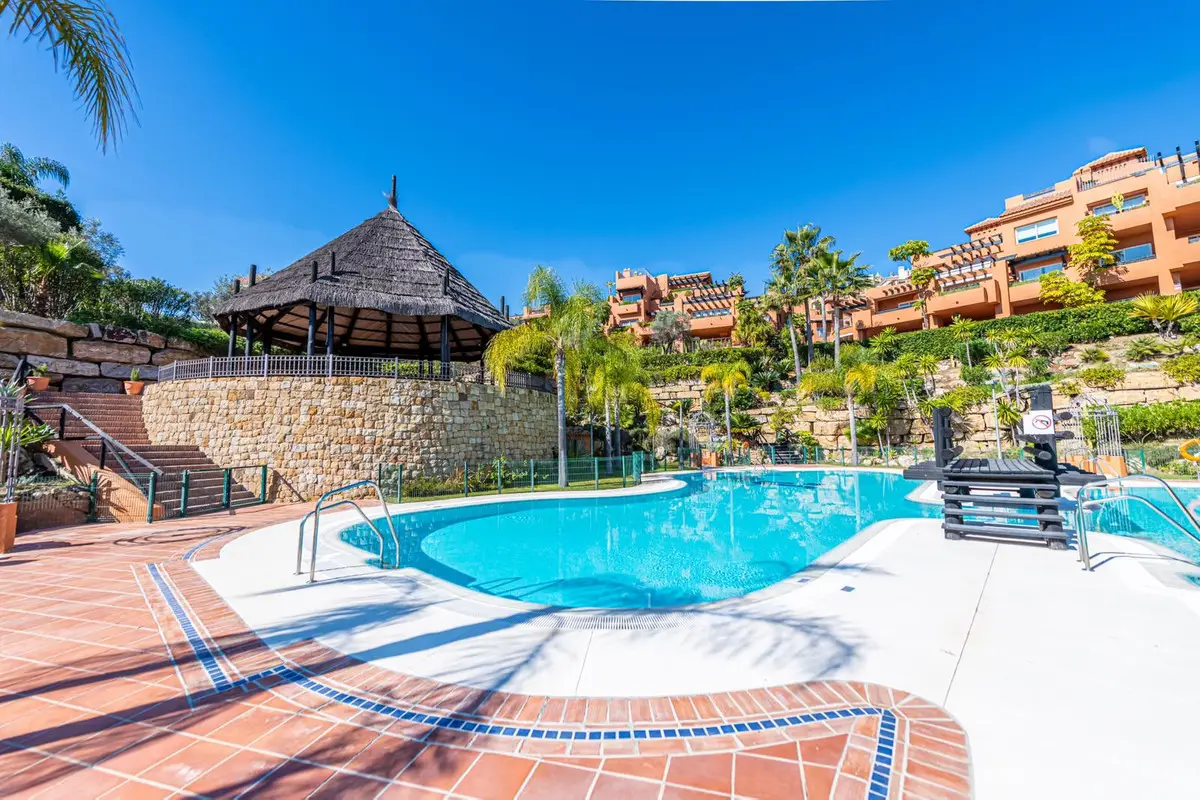 Appartement à vendre au deuxième étage à Nueva Andalucía — photo 1
