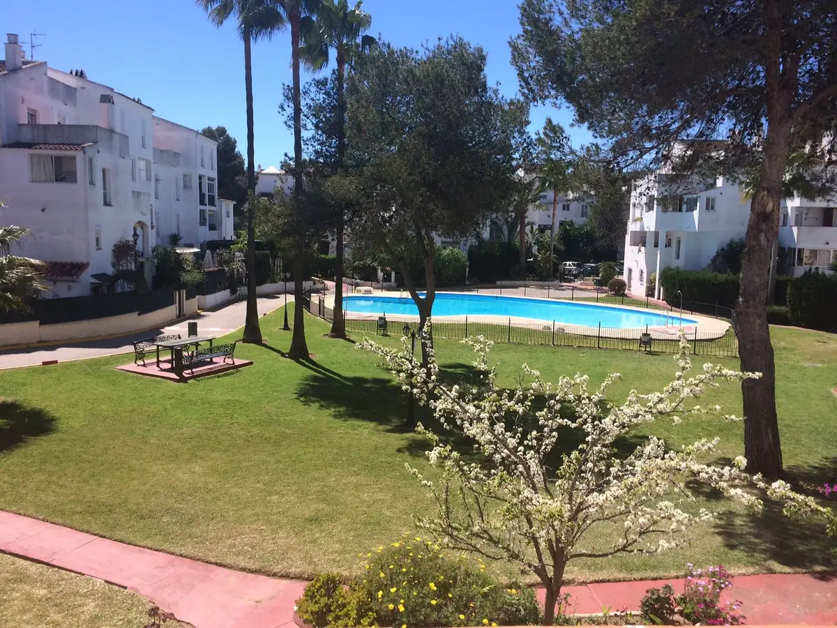 Penthouse Duplex for sale in Elviria — photo 1