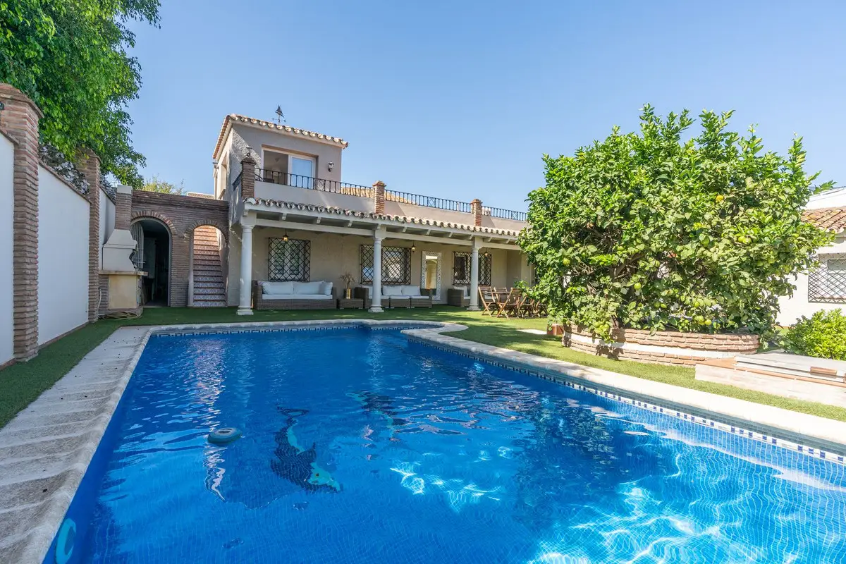 Detached Villa for sale in San Pedro de Alcántara — photo 1