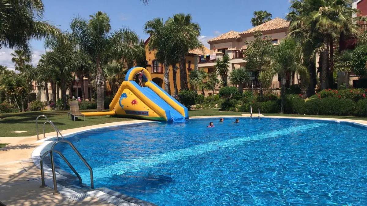 Detached Villa for sale in The Golden Mile — photo 1