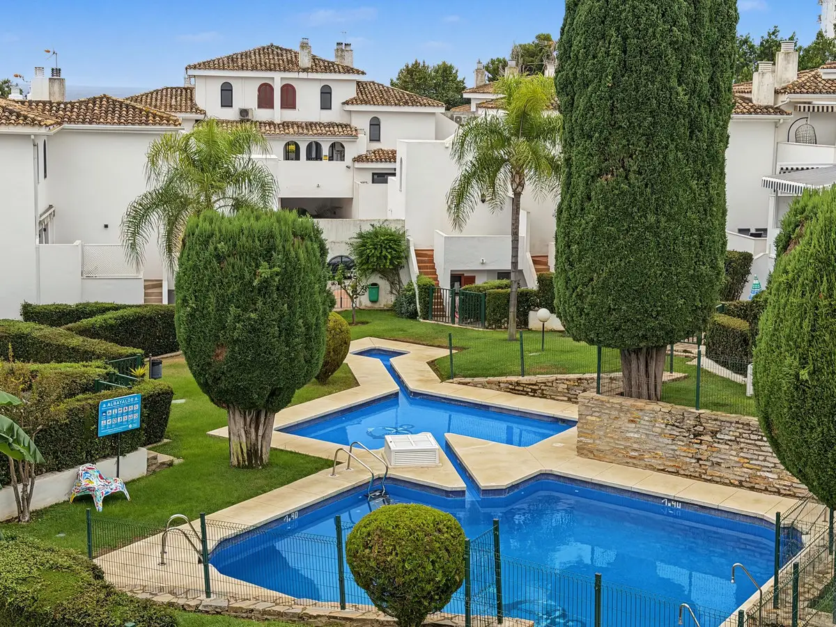 Townhouse for sale in Cancelada — photo 1
