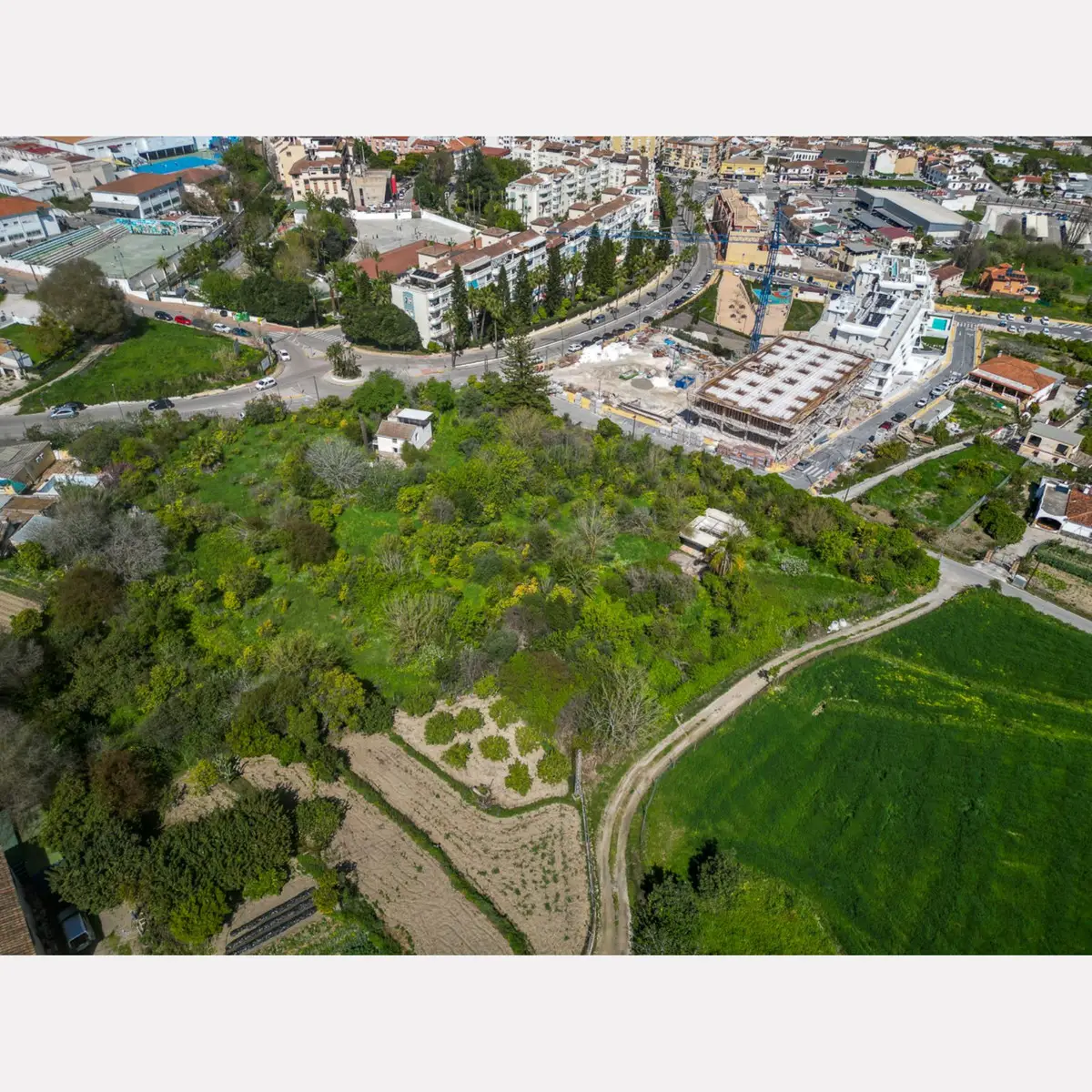 Residential Plot for sale in Coín — photo 1