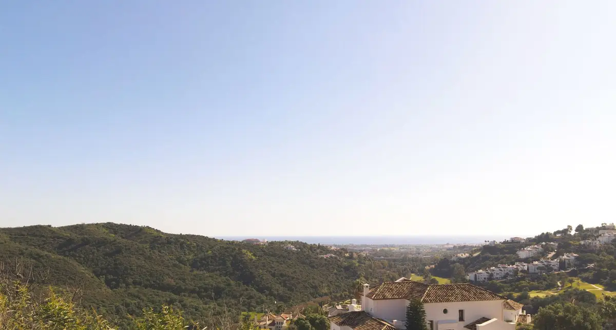 Residential Plot for sale in Benahavís — photo 1
