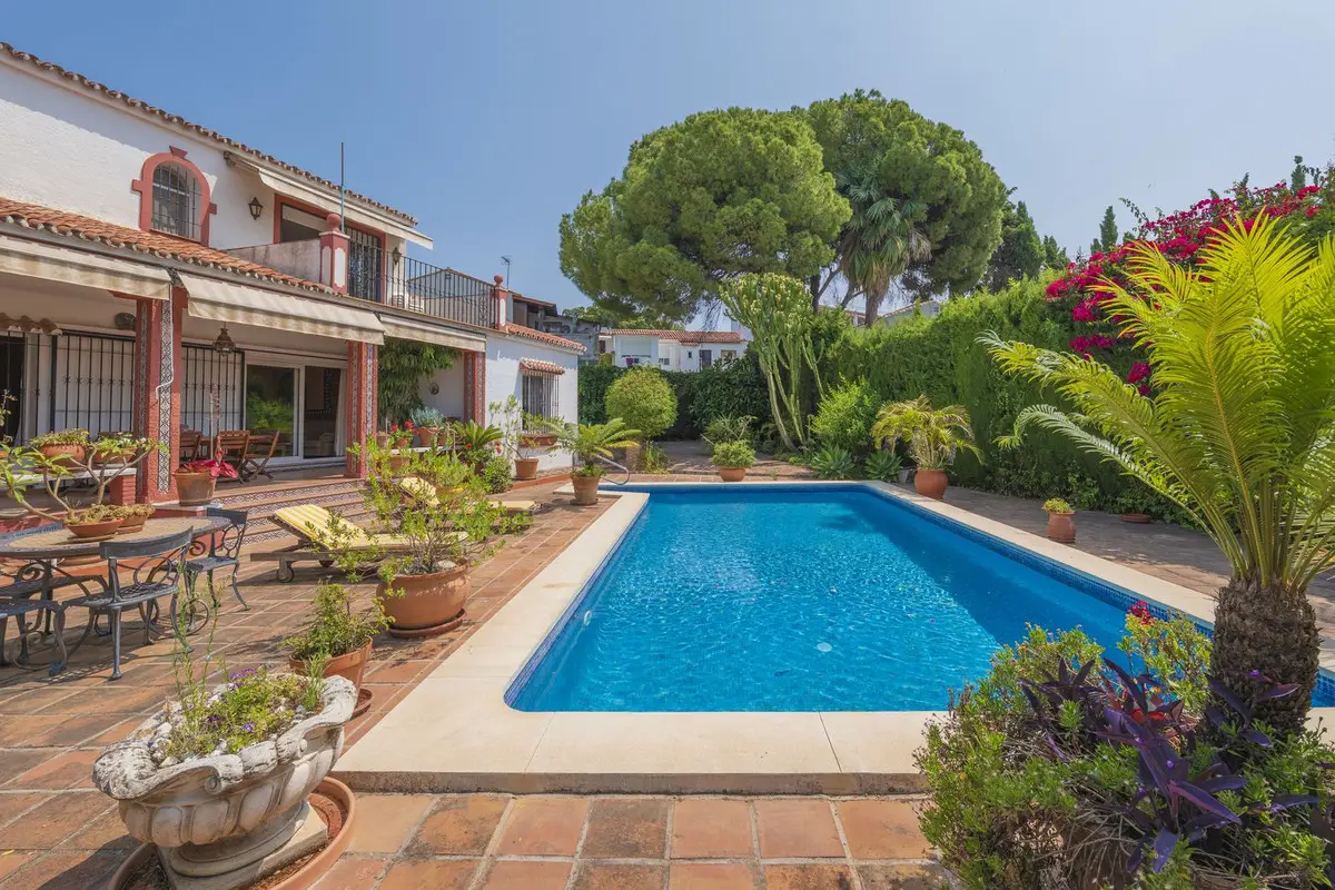 Detached Villa for sale in Marbella — photo 1