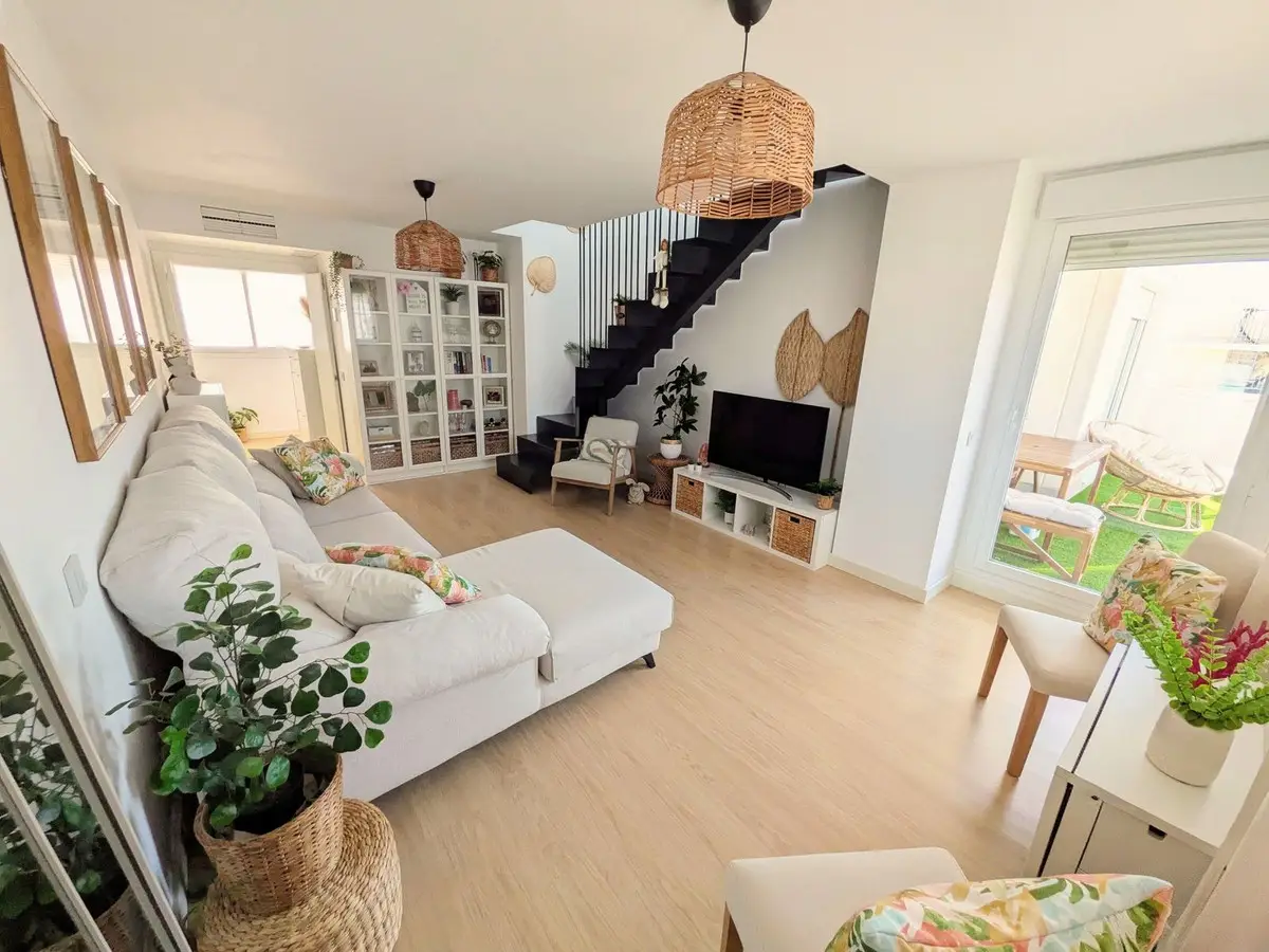 Penthouse for sale in Estepona — photo 1