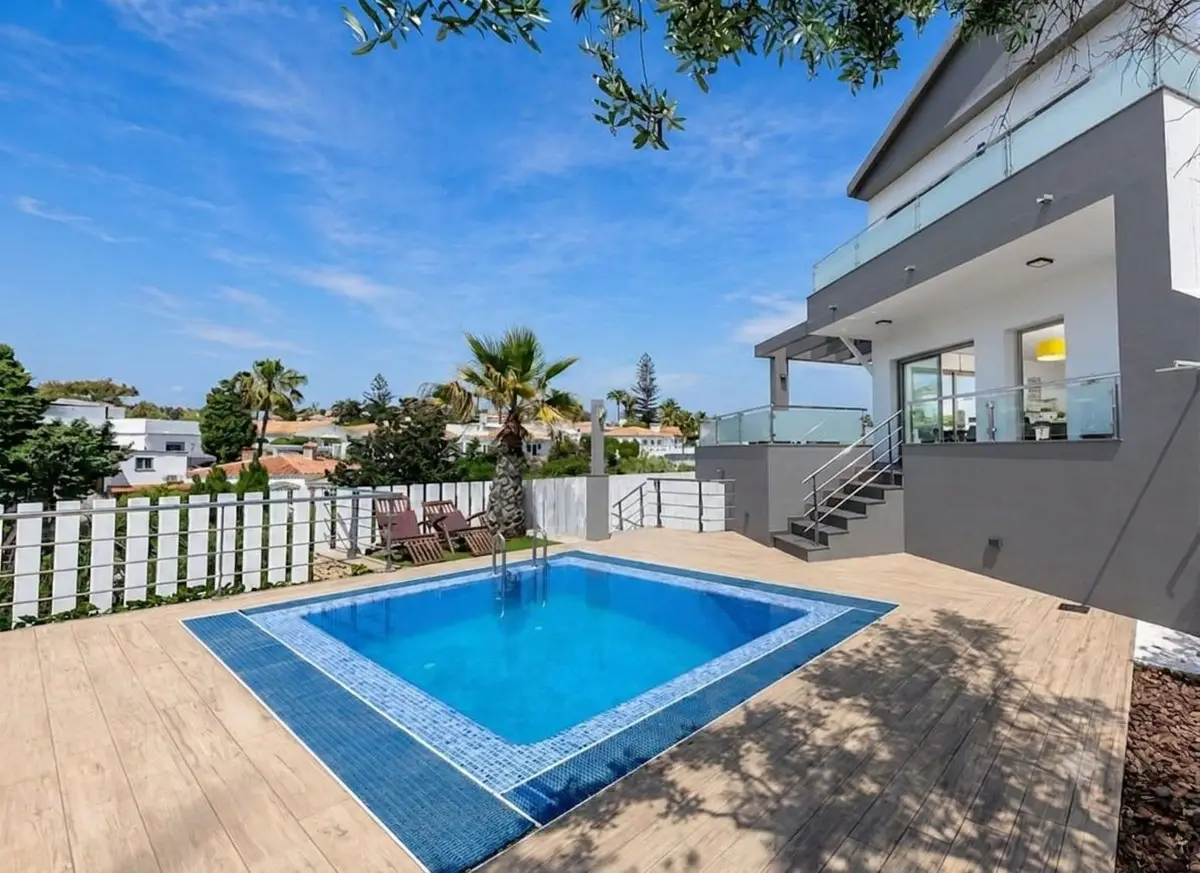 Semi-Detached House for sale in El Faro — photo 1