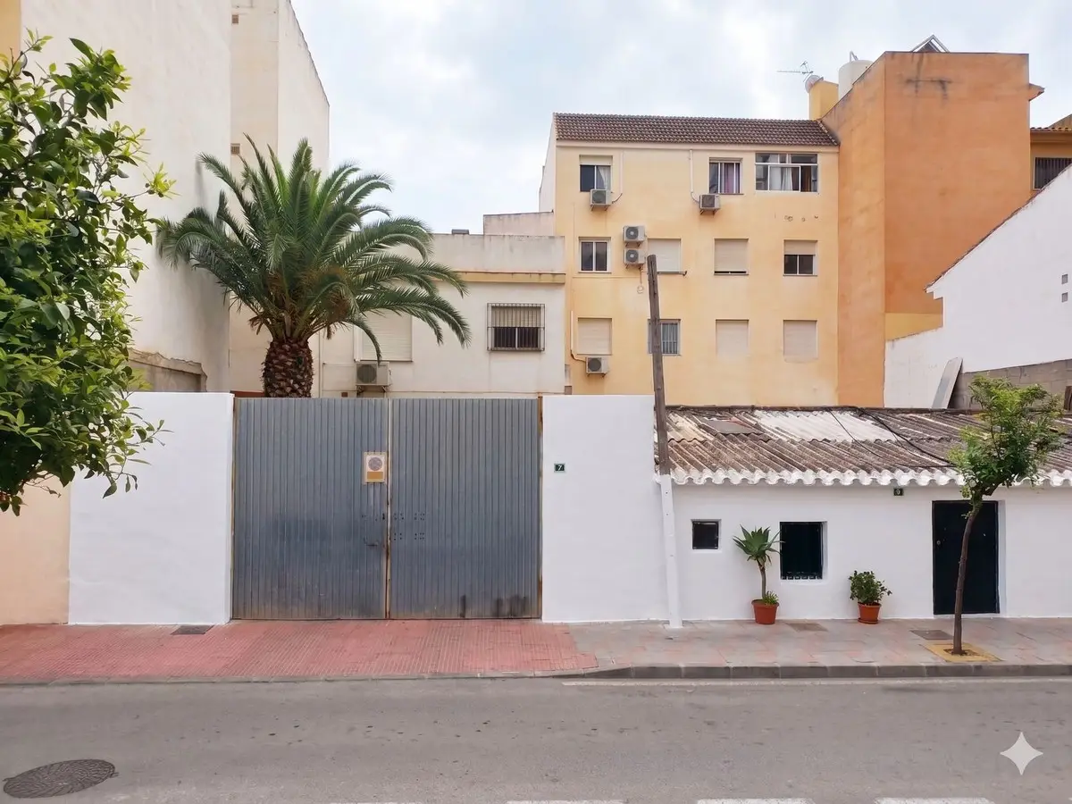 Residential Plot for sale in Fuengirola — photo 1