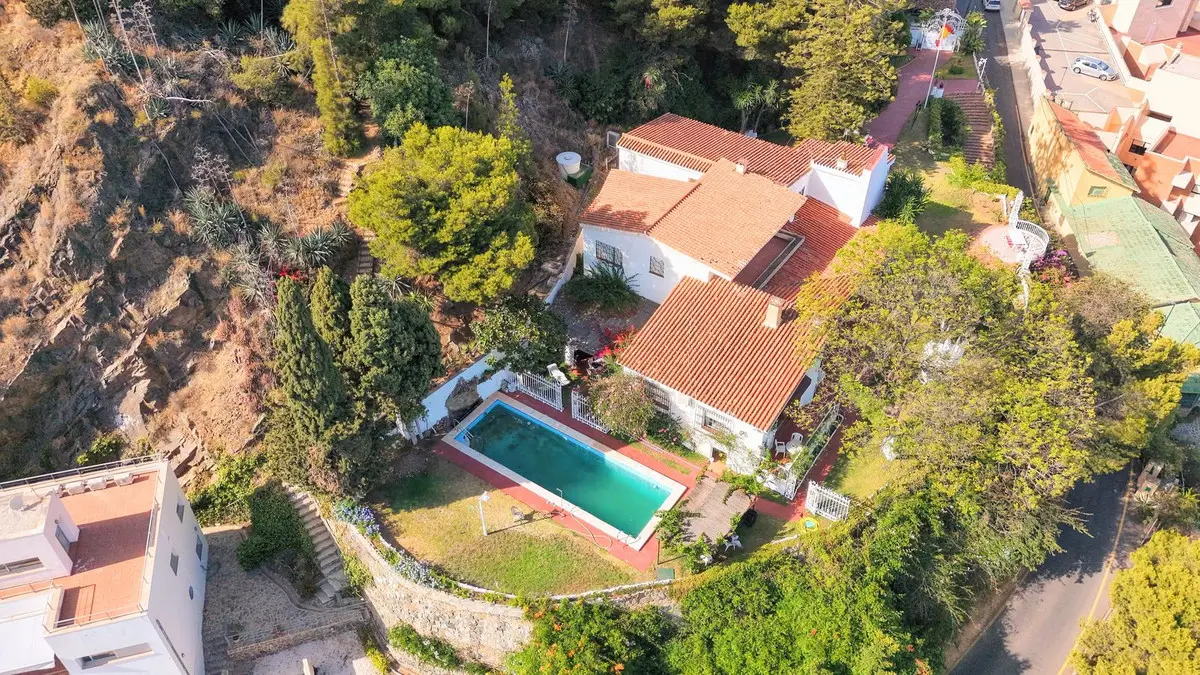 Detached Villa for sale in Málaga — photo 1
