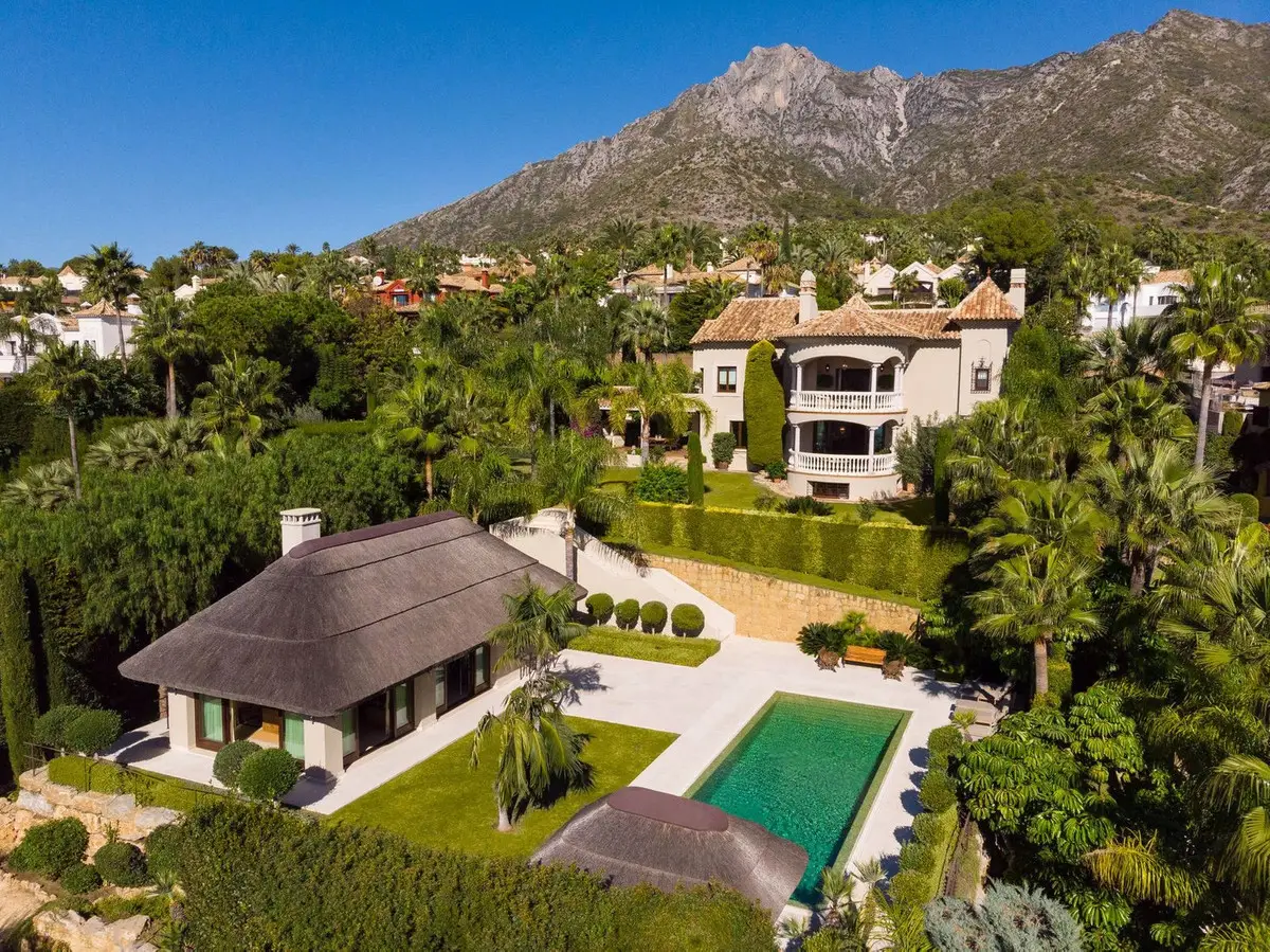 Detached Villa for sale in Marbella — photo 1