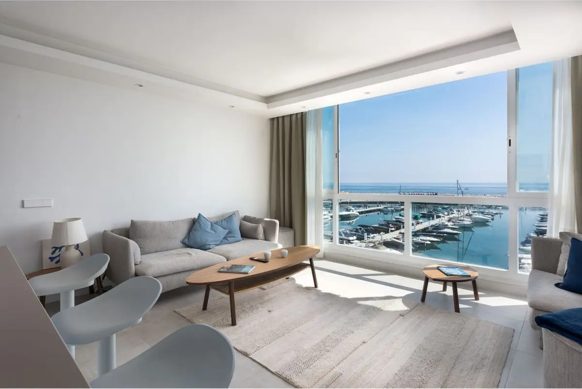 Penthouse for sale in Puerto Banús — photo 1