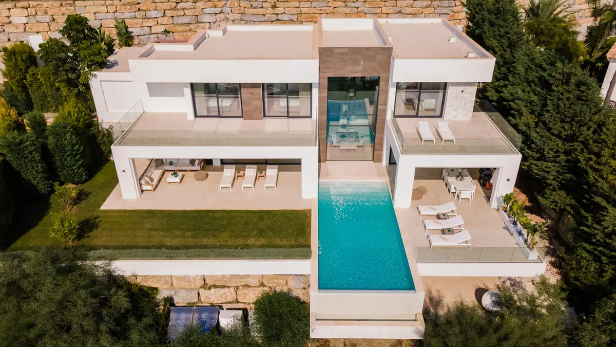 Detached Villa for sale in Benahavís — photo 1